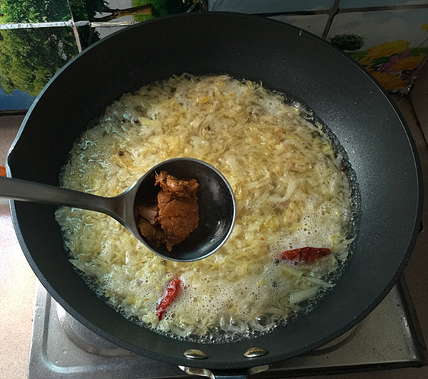 酸菜烩牛杂的步骤 酸菜烩牛杂的步骤