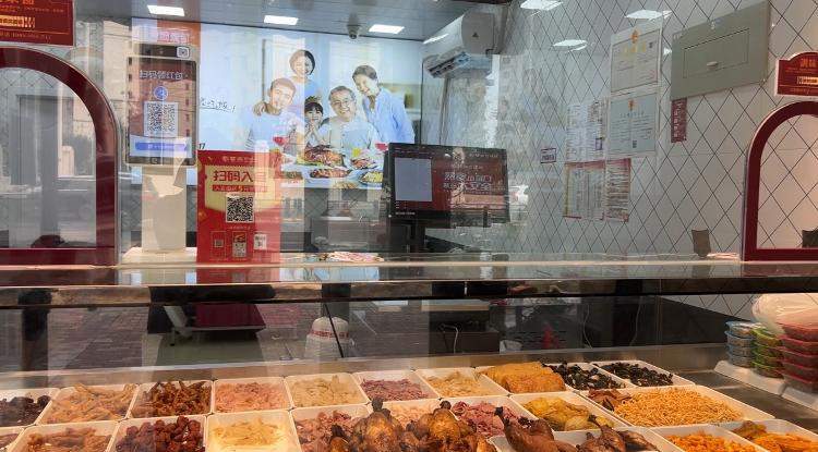 探访济南餐饮店铺:部分商家“无证”卖凉菜,小店难达到冷食类制售条件或是主因