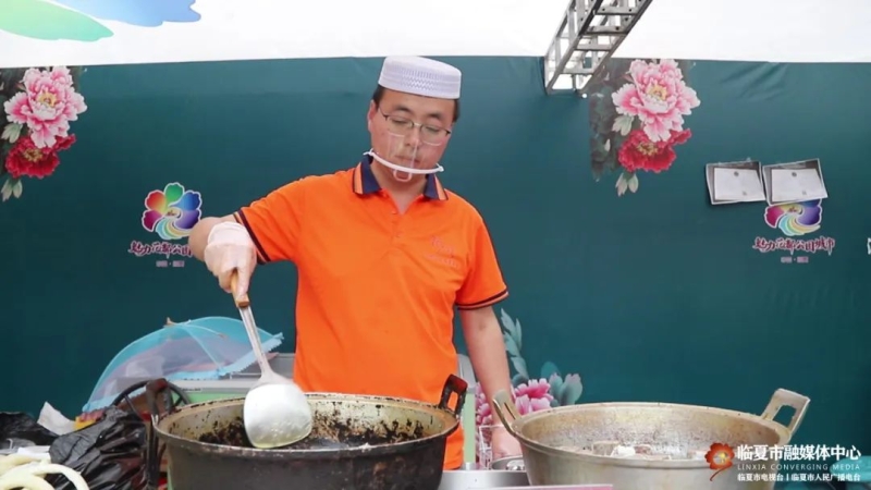 临夏市:美食文创市集打响叫亮“河州味道、临夏美食”名片 临夏市:美食文创市集打响叫亮“河州味道、临夏美食”名片