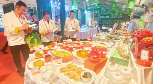 南阳: “舌尖上的博览会” 南阳: “舌尖上的博览会”