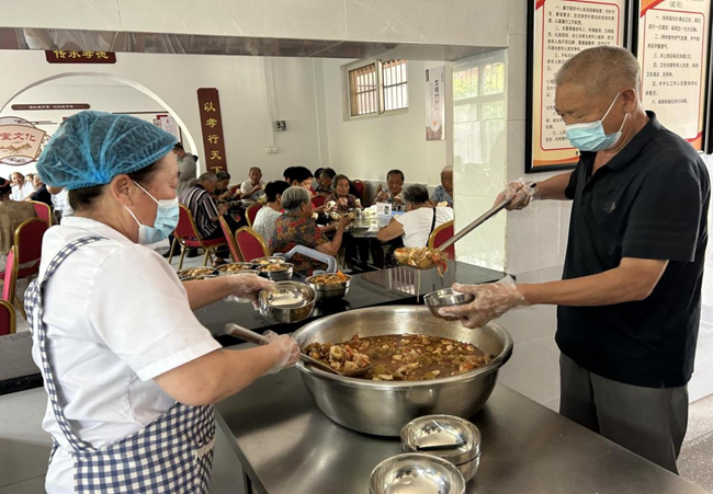 河南济源:人大监督推动养老助餐服务新模式 河南济源:人大监督推动养老助餐服务新模式